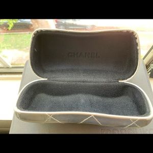 CHANEL SUNGLASS CASE ONLY CASE! Unfortunately